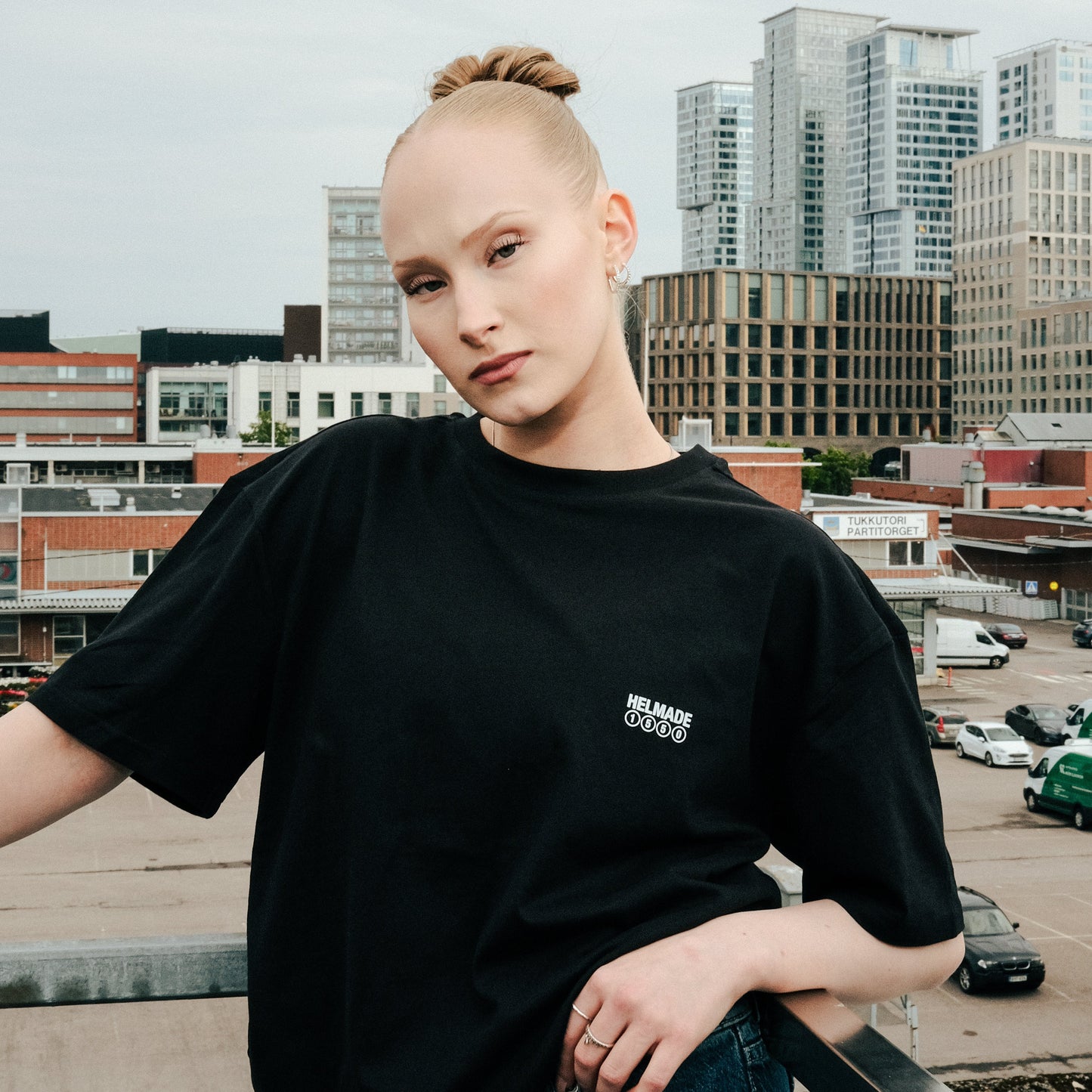 1550 TEE BLACK